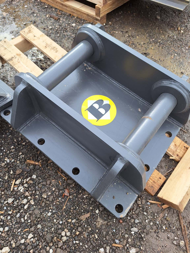 Balavto attachment plate NPK-D-3500 - قارنة التوصيل السريعة - آلات الإنشاء: صورة 4 Balavto attachment plate NPK-D-3500 - قارنة التوصيل السريعة - آلات الإنشاء: صورة 4