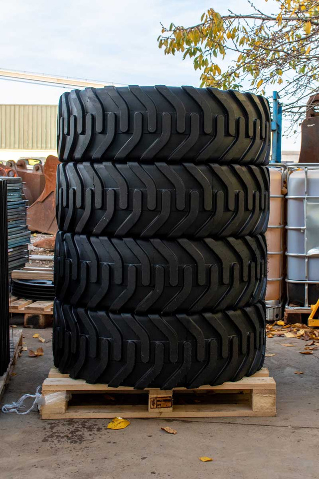 Bandenmarkt 315/70R22.5 - عجلات - حفّار: صورة 1 Bandenmarkt 315/70R22.5 - عجلات - حفّار: صورة 1