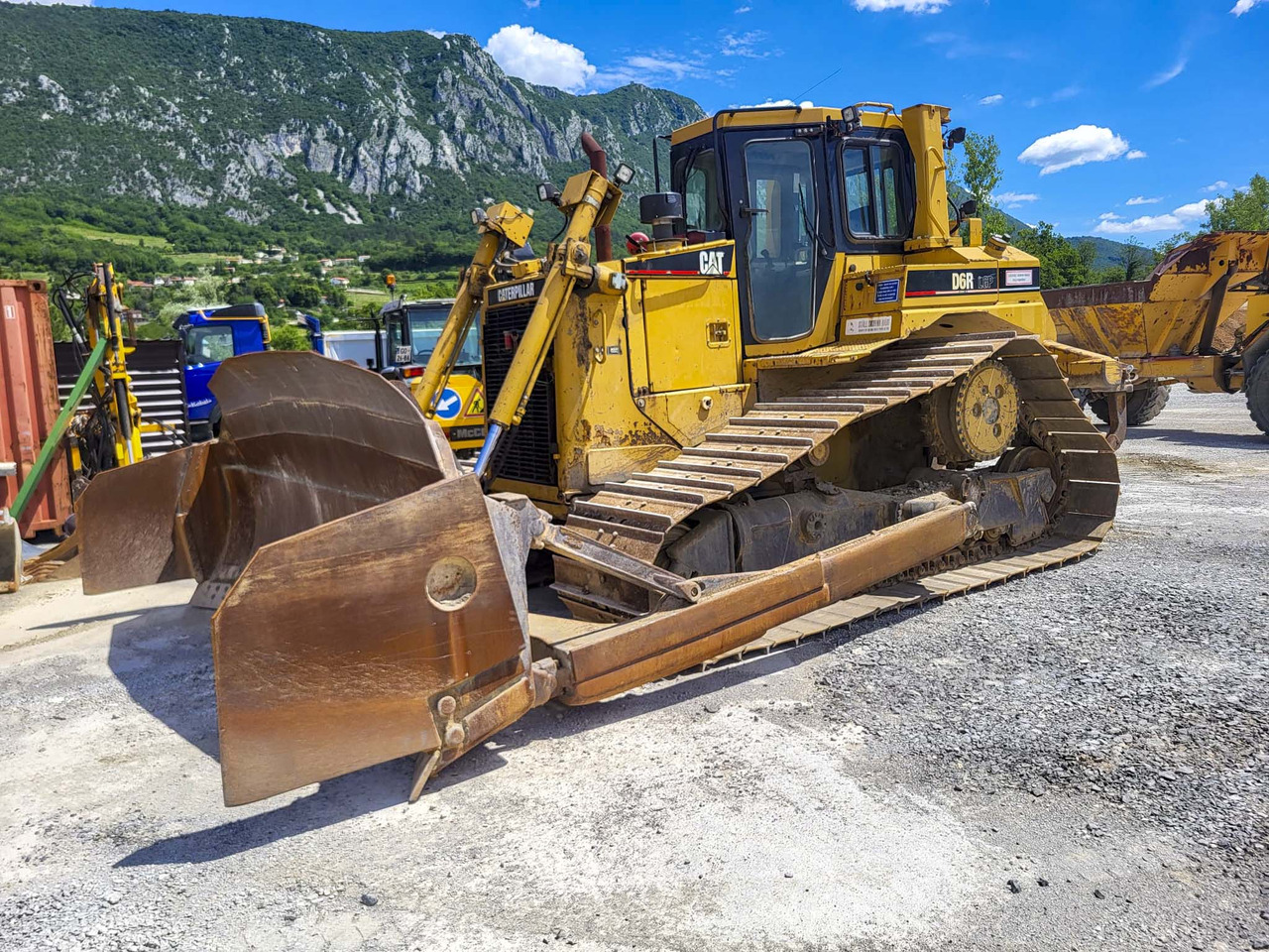 CATERPILLAR D6R - بلدوزر: صورة 1 CATERPILLAR D6R - بلدوزر: صورة 1