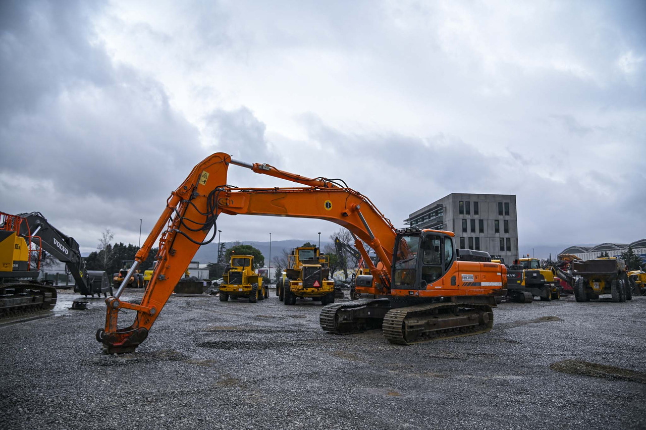 DOOSAN DX340LC - حفار زاحف: صورة 1 DOOSAN DX340LC - حفار زاحف: صورة 1