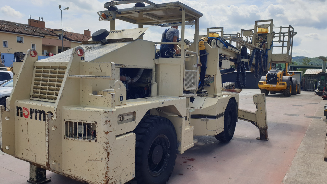 Normet Himec 9905 BT - آلات التعدين: صورة 4 Normet Himec 9905 BT - آلات التعدين: صورة 4