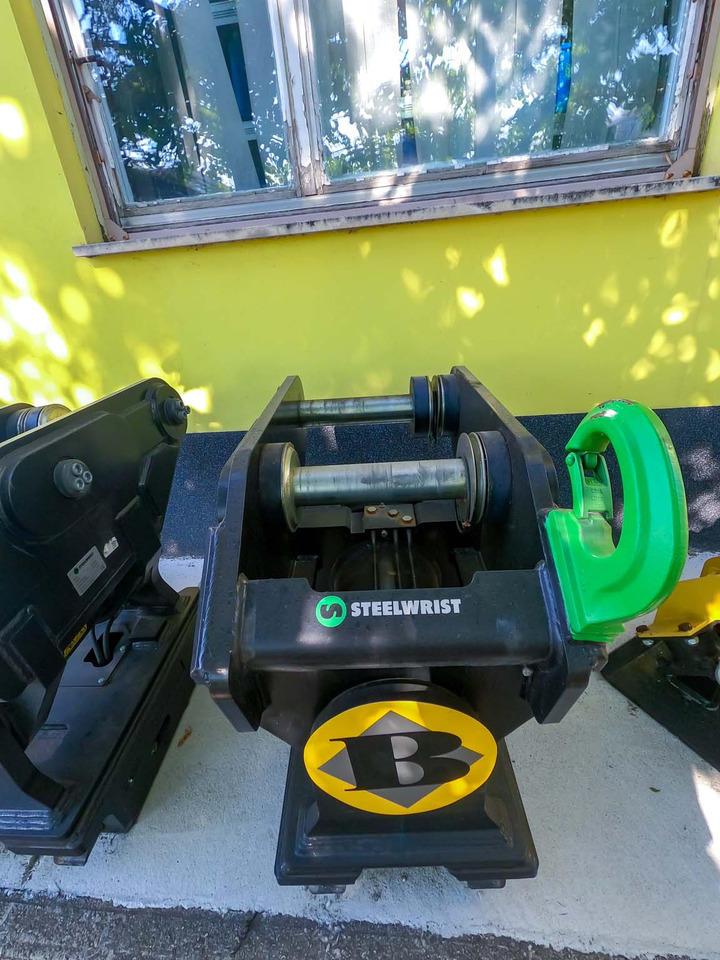 Steelwrist 240/S70 FPL tiltrotator - مُلحق الحفار الدوار - آلات الإنشاء: صورة 3 Steelwrist 240/S70 FPL tiltrotator - مُلحق الحفار الدوار - آلات الإنشاء: صورة 3