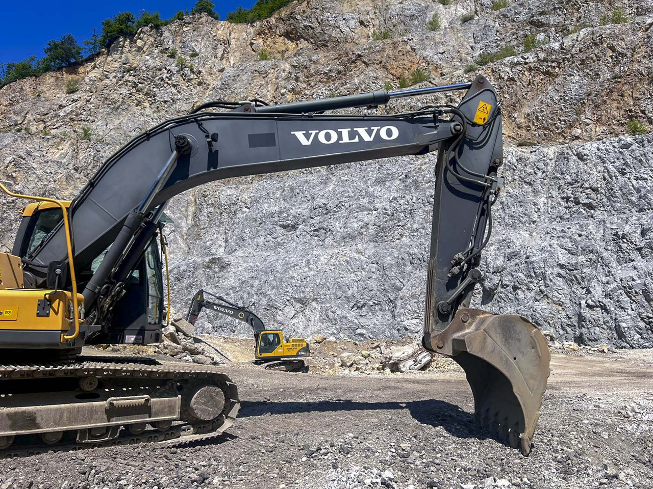 VOLVO EC220D - حفار زاحف: صورة 4 VOLVO EC220D - حفار زاحف: صورة 4
