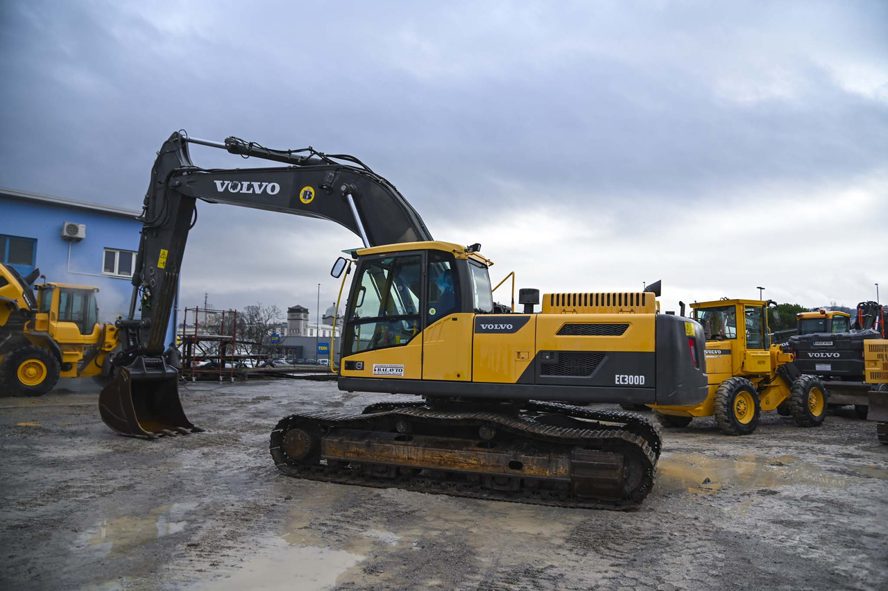 VOLVO EC300DNL - حفار زاحف: صورة 3 VOLVO EC300DNL - حفار زاحف: صورة 3