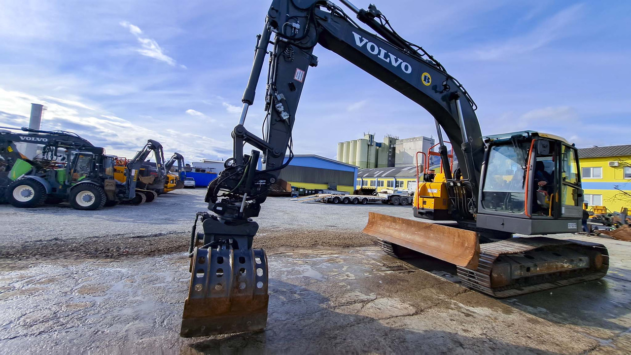 VOLVO ECR235EL - حفار زاحف: صورة 1 VOLVO ECR235EL - حفار زاحف: صورة 1
