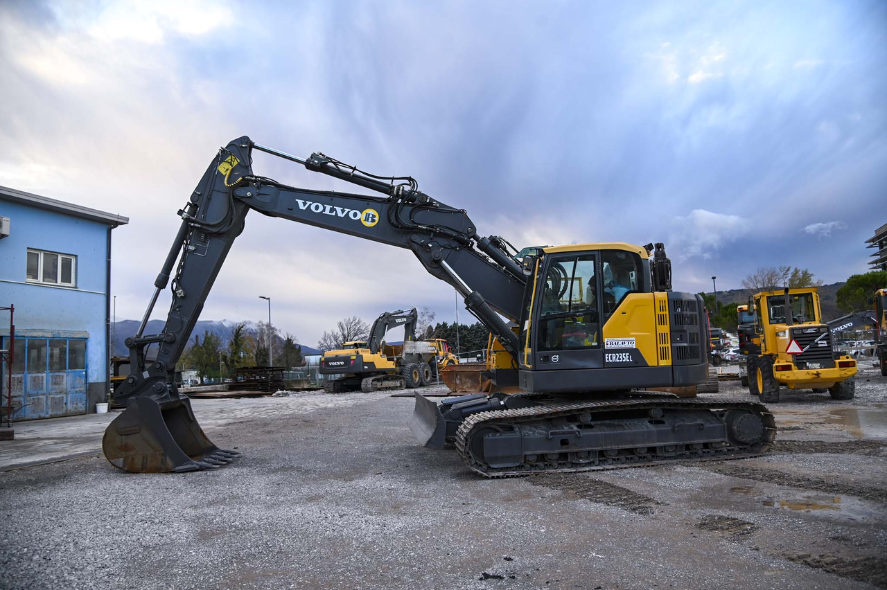 VOLVO ECR235EL - حفار زاحف: صورة 3 VOLVO ECR235EL - حفار زاحف: صورة 3