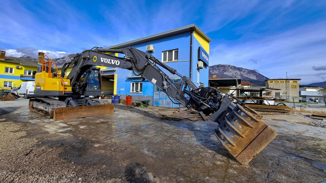 VOLVO ECR235EL - حفار زاحف: صورة 3 VOLVO ECR235EL - حفار زاحف: صورة 3