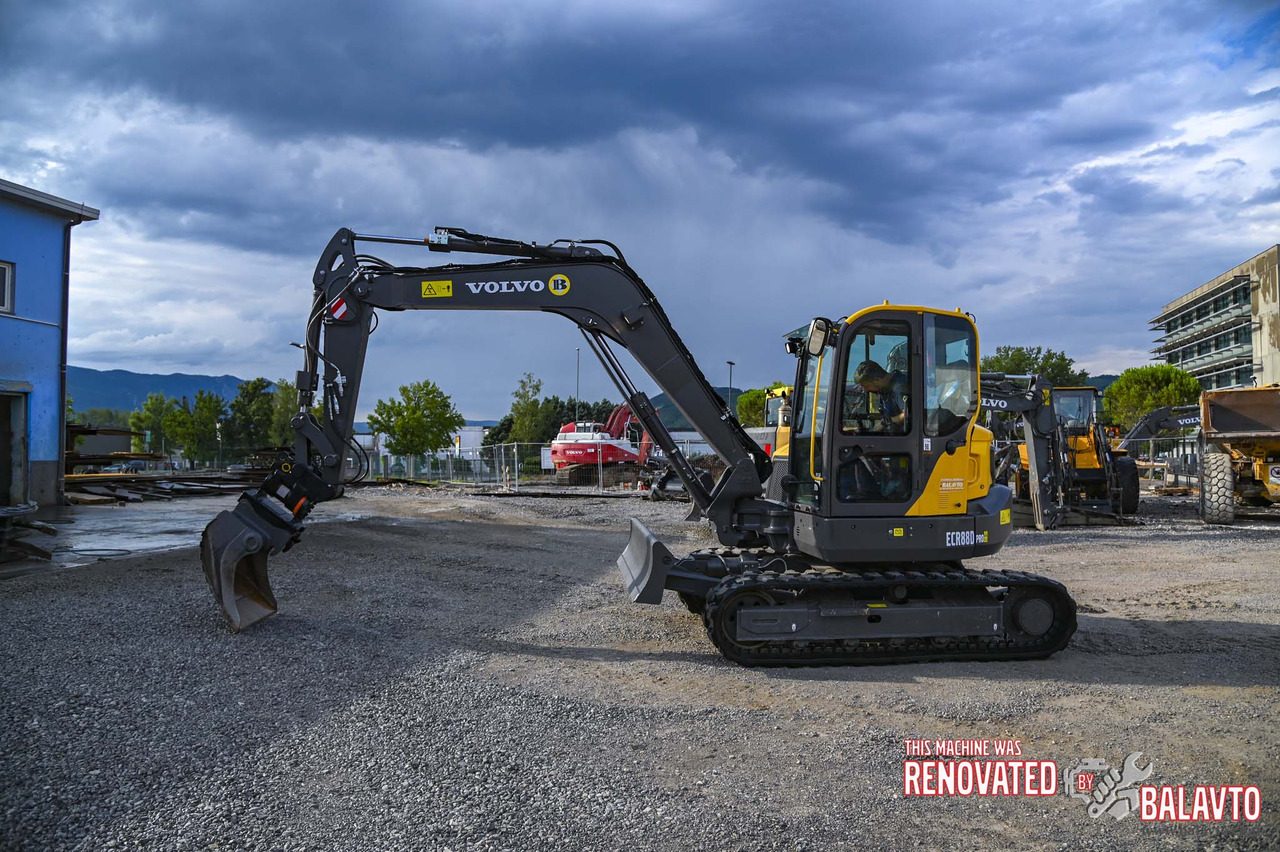 VOLVO ECR88D - حفار صغير: صورة 3 VOLVO ECR88D - حفار صغير: صورة 3