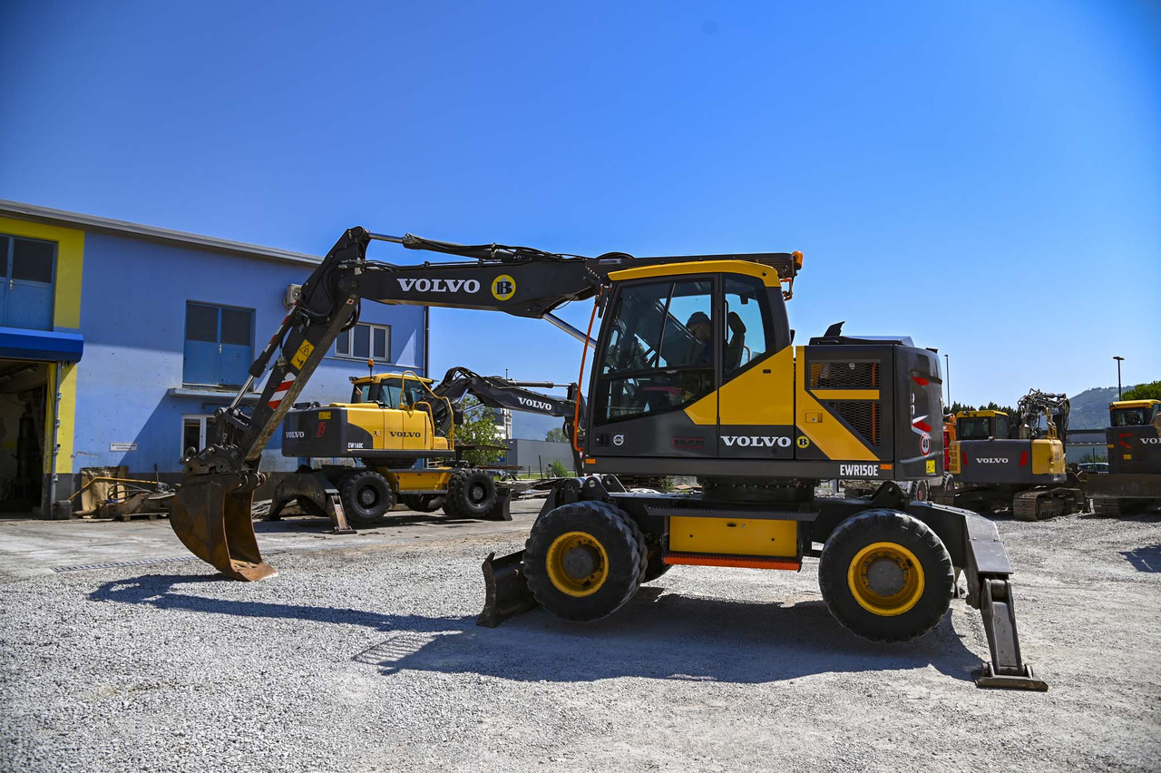 VOLVO EWR150E - حفار ذو عجلات: صورة 3 VOLVO EWR150E - حفار ذو عجلات: صورة 3