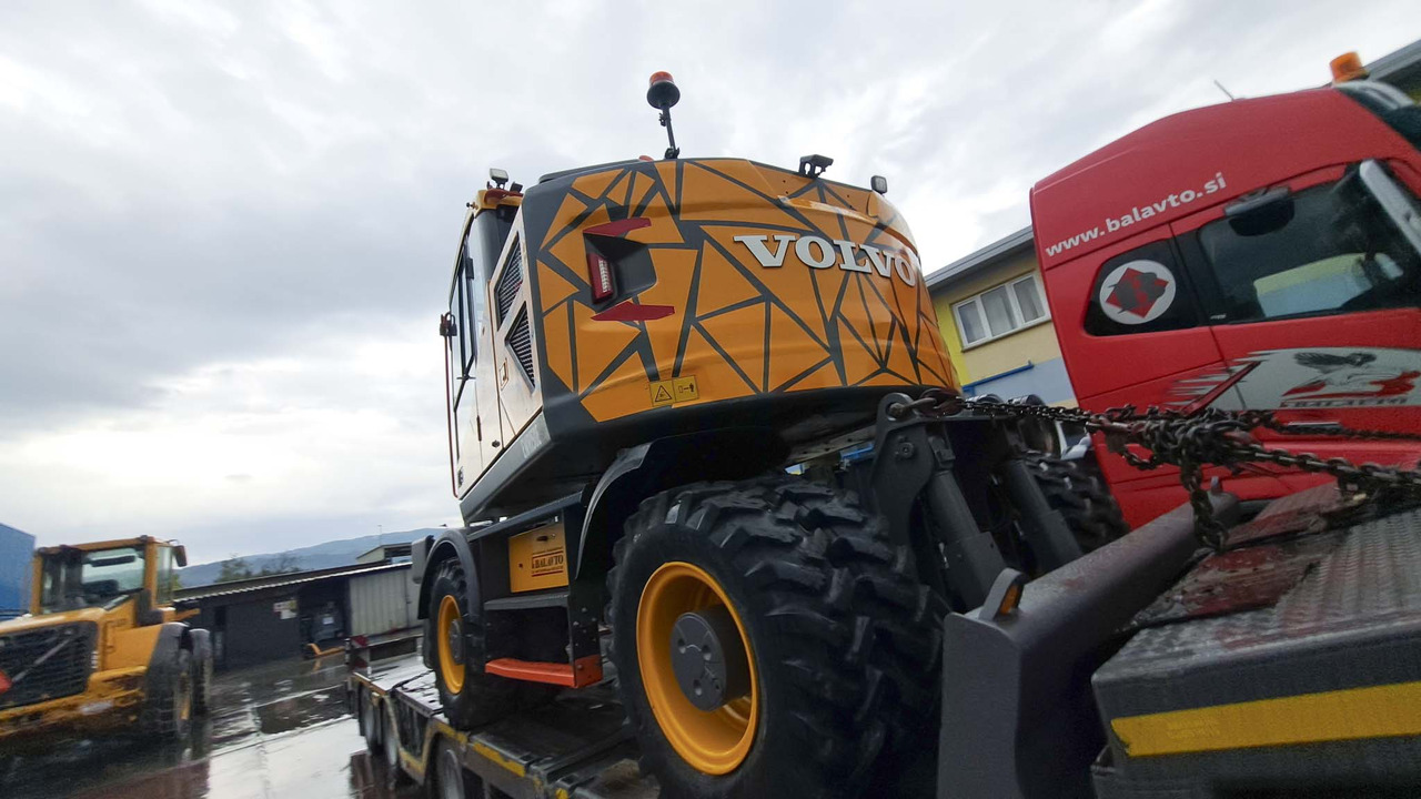 VOLVO EWR150E - حفار ذو عجلات: صورة 4 VOLVO EWR150E - حفار ذو عجلات: صورة 4