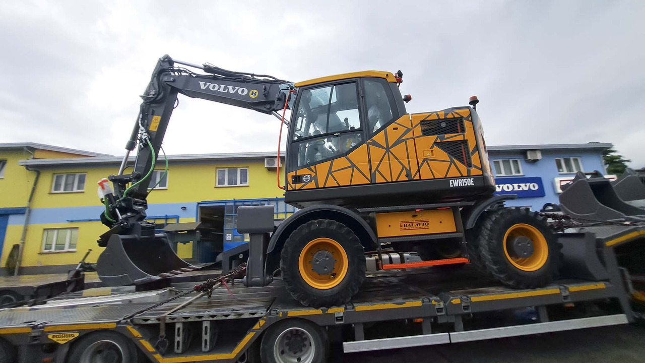 Volvo EWR150E - حفار ذو عجلات: صورة 3 Volvo EWR150E - حفار ذو عجلات: صورة 3