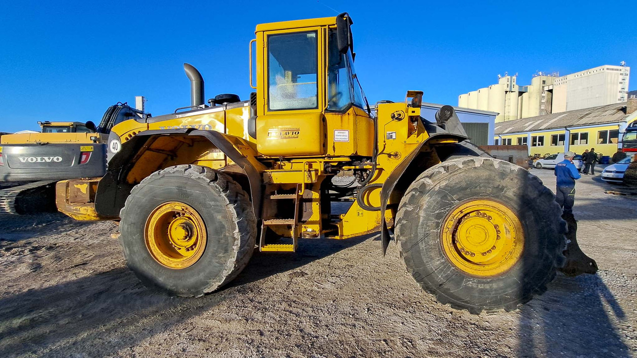 Volvo L120E - اللودر بعجل: صورة 4 Volvo L120E - اللودر بعجل: صورة 4