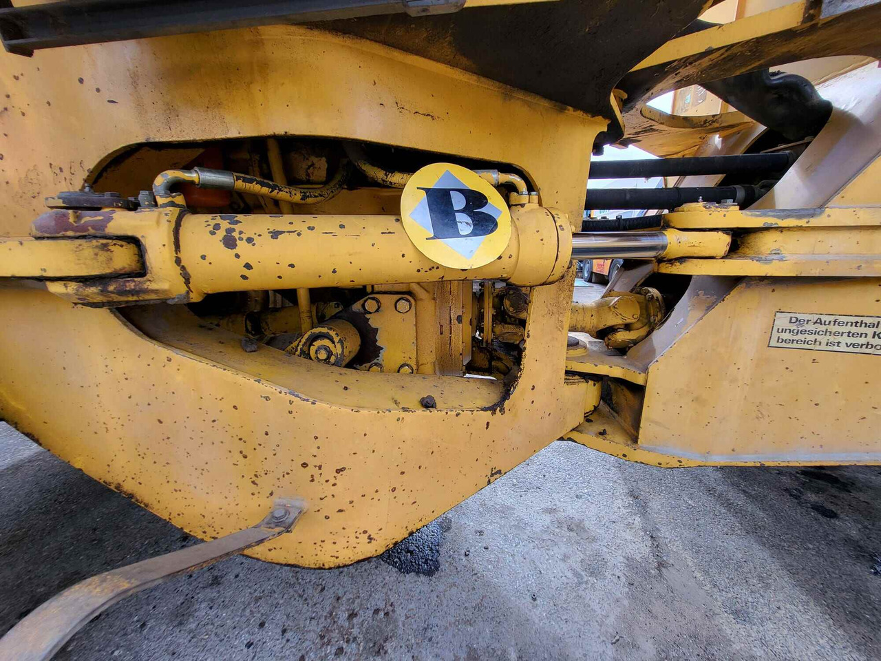 Volvo hydraulic cylinder - أسطوانة هيدروليكية - اللودر: صورة 3 Volvo hydraulic cylinder - أسطوانة هيدروليكية - اللودر: صورة 3