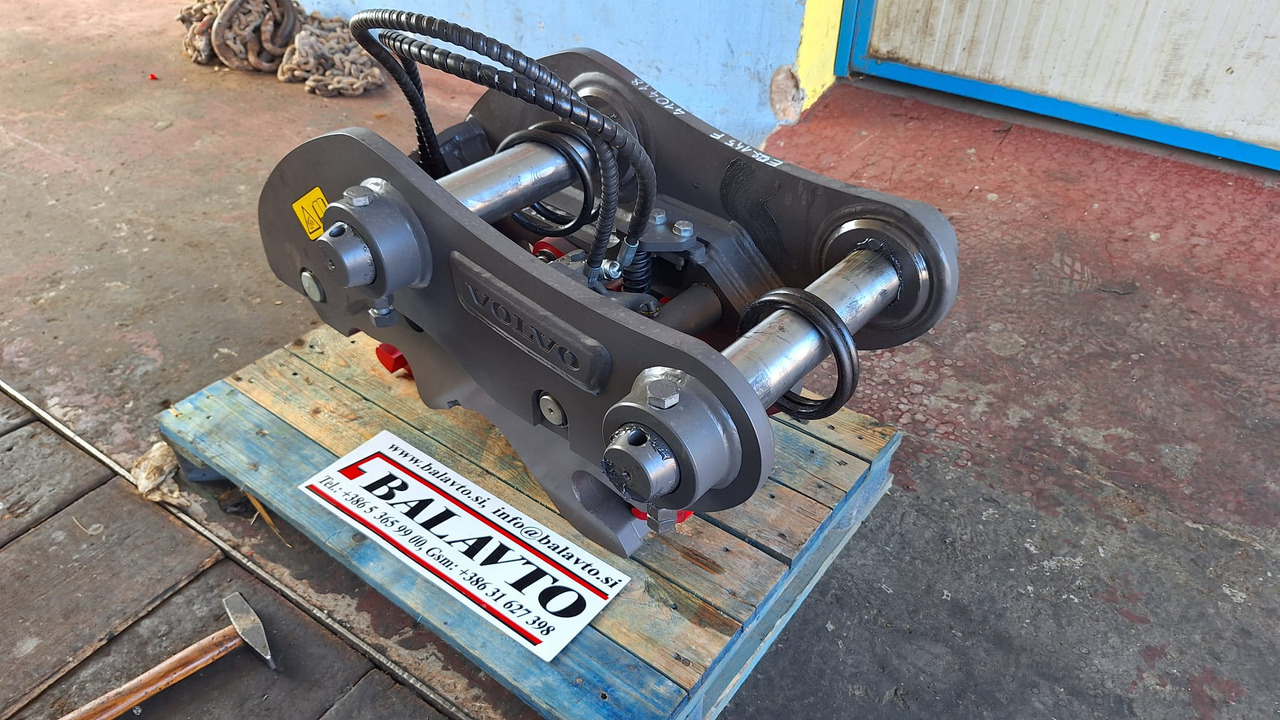 Volvo hydraulic quick coupler UNI65 - قارنة التوصيل السريعة - حفّار: صورة 5 Volvo hydraulic quick coupler UNI65 - قارنة التوصيل السريعة - حفّار: صورة 5