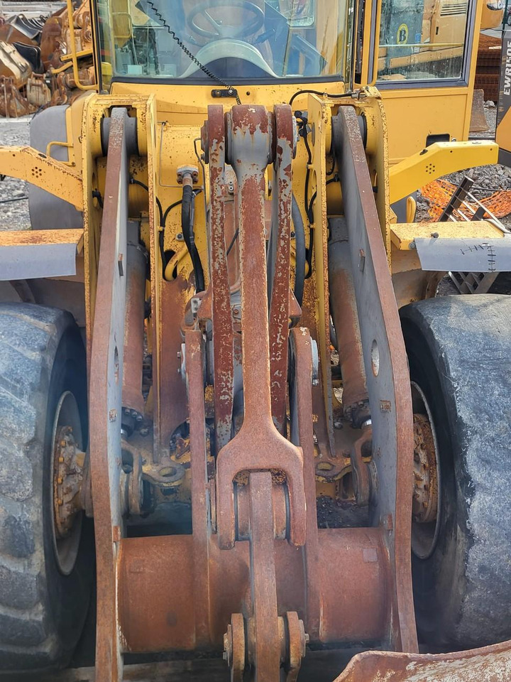 Volvo lifting framework - قطع الغيار - اللودر: صورة 2 Volvo lifting framework - قطع الغيار - اللودر: صورة 2