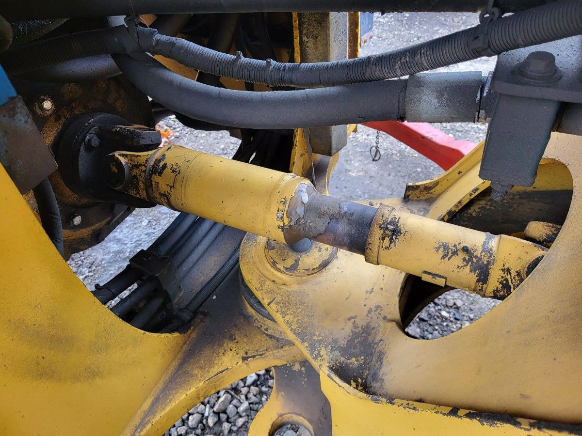 Volvo propeller shaft - عمود الكردان - اللودر: صورة 1 Volvo propeller shaft - عمود الكردان - اللودر: صورة 1