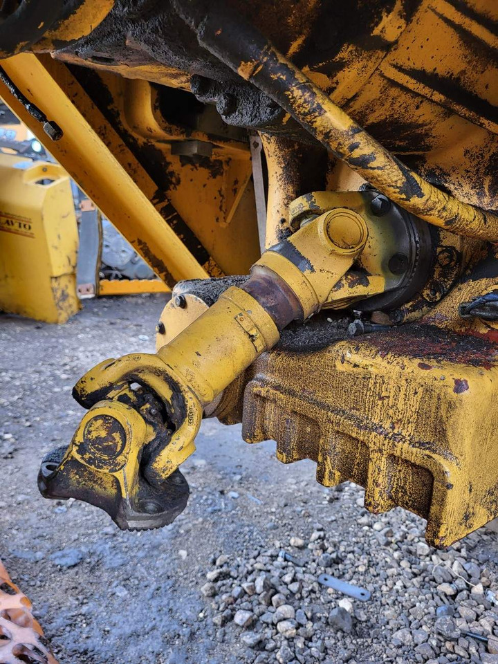 Volvo propeller shaft - عمود الكردان - اللودر: صورة 1 Volvo propeller shaft - عمود الكردان - اللودر: صورة 1