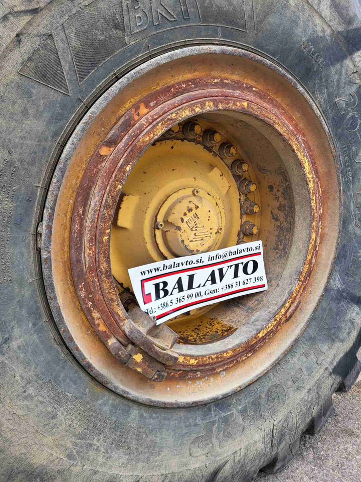 Volvo rims - الجنوط - اللودر: صورة 4 Volvo rims - الجنوط - اللودر: صورة 4