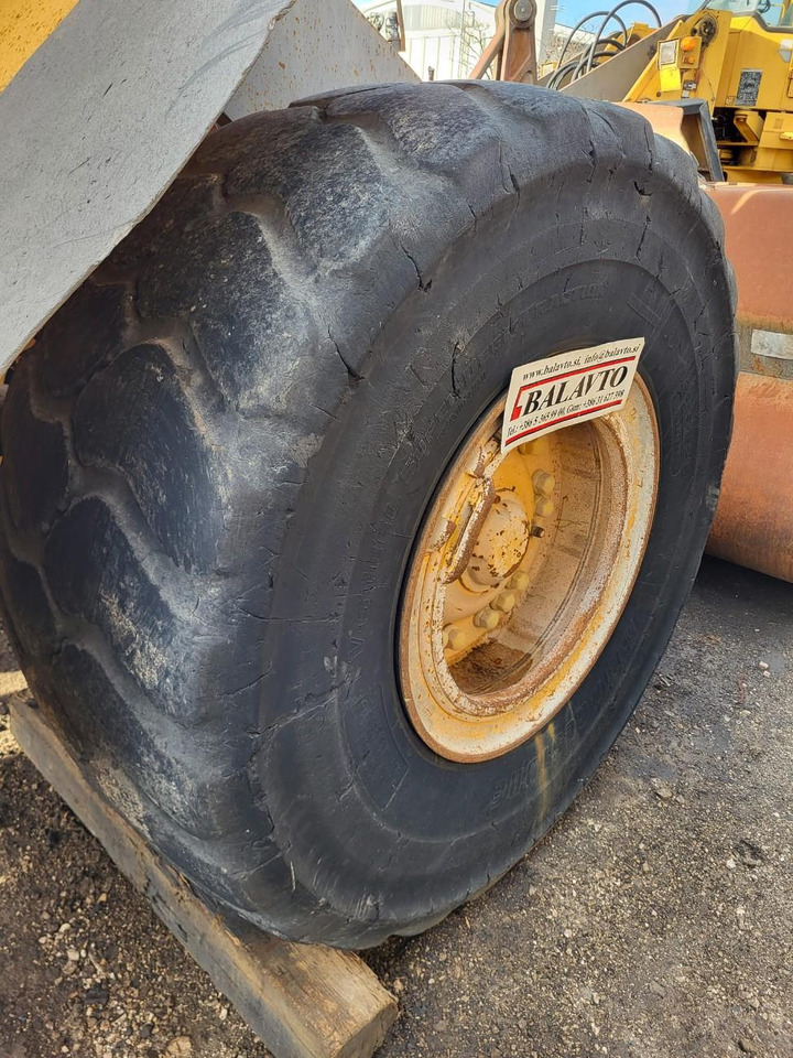 Volvo rims - الجنوط - اللودر: صورة 4 Volvo rims - الجنوط - اللودر: صورة 4