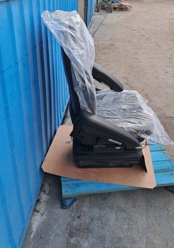 Volvo seat 11309082 for Volvo L45F, L45G, L45H, L50F, L50G, L50H - مقعد - اللودر بعجل: صورة 3 Volvo seat 11309082 for Volvo L45F, L45G, L45H, L50F, L50G, L50H - مقعد - اللودر بعجل: صورة 3