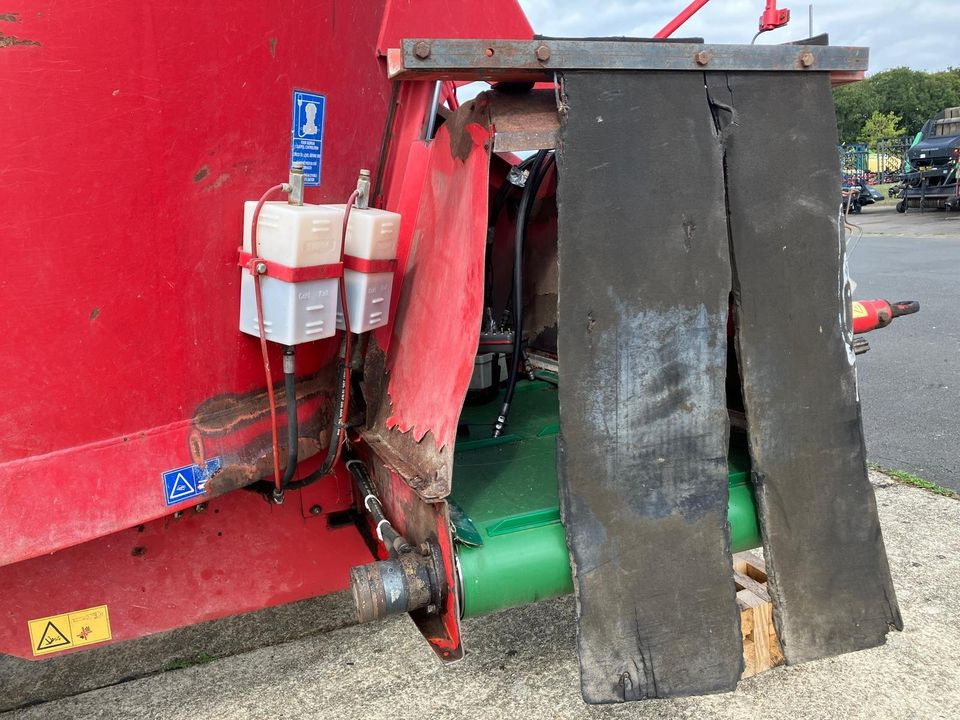 عربة خلط الأعلاف Trioliet Futtermischwagen Solomix 2 20 VLHT: صورة 14