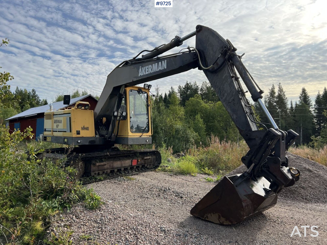 Akerman H7c Excavator with bucket - حفار زاحف: صورة 2 Akerman H7c Excavator with bucket - حفار زاحف: صورة 2