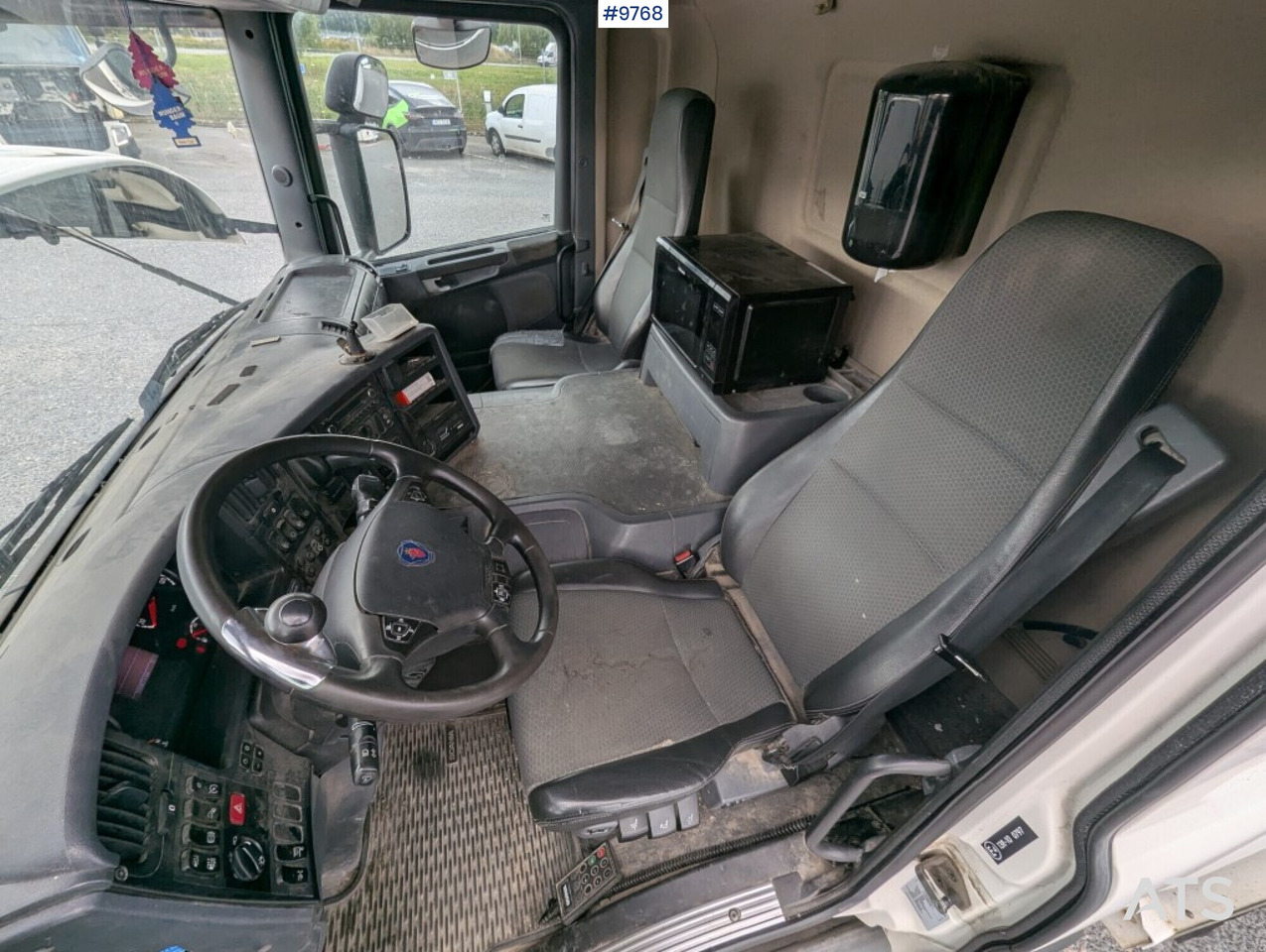 Box Truck Scania P280 4X2 with tail lift - شاحنة صندوقية: صورة 5 Box Truck Scania P280 4X2 with tail lift - شاحنة صندوقية: صورة 5