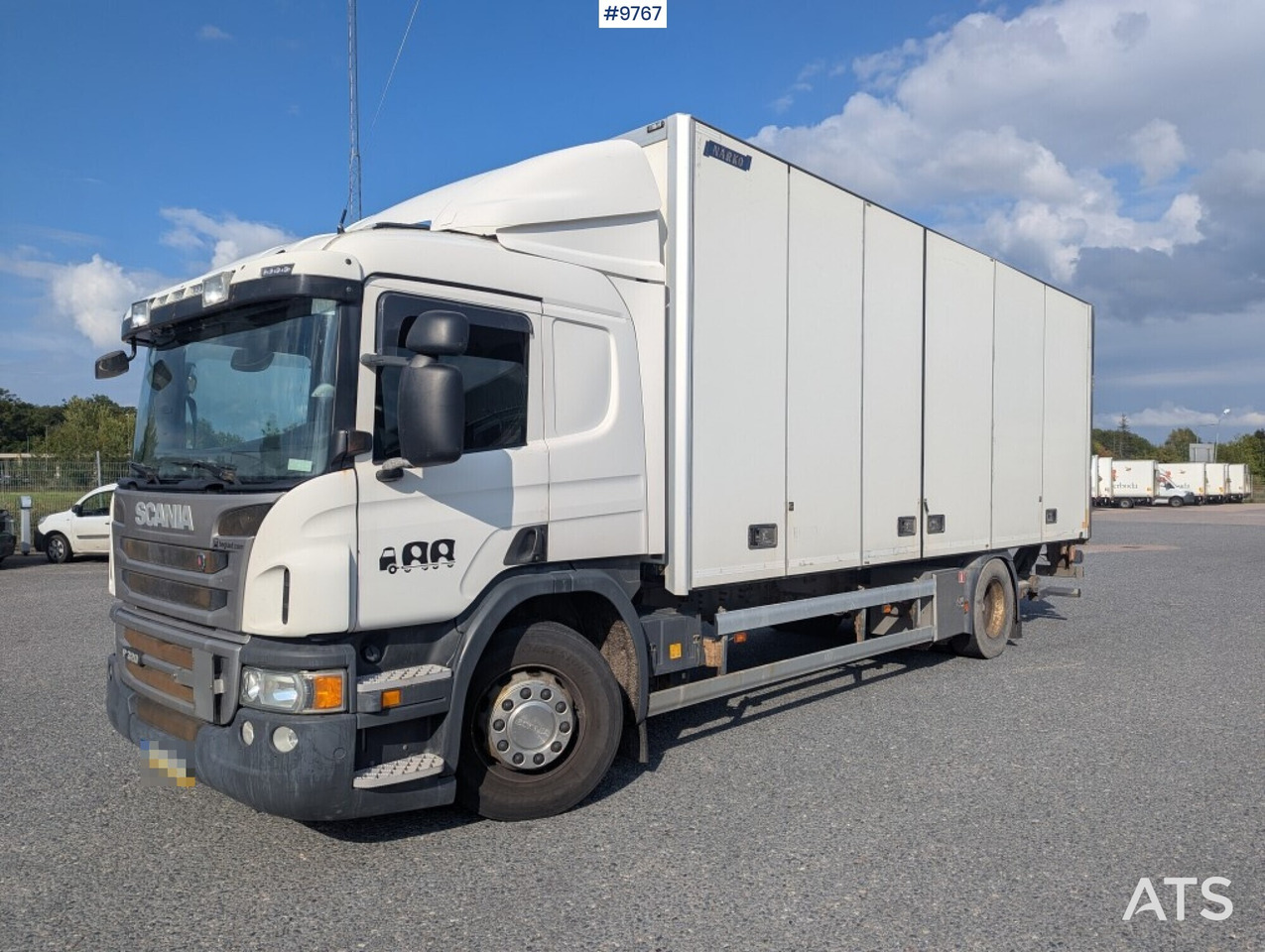 Box Truck Scania P320 4X2 with tail lift - شاحنة صندوقية: صورة 1 Box Truck Scania P320 4X2 with tail lift - شاحنة صندوقية: صورة 1