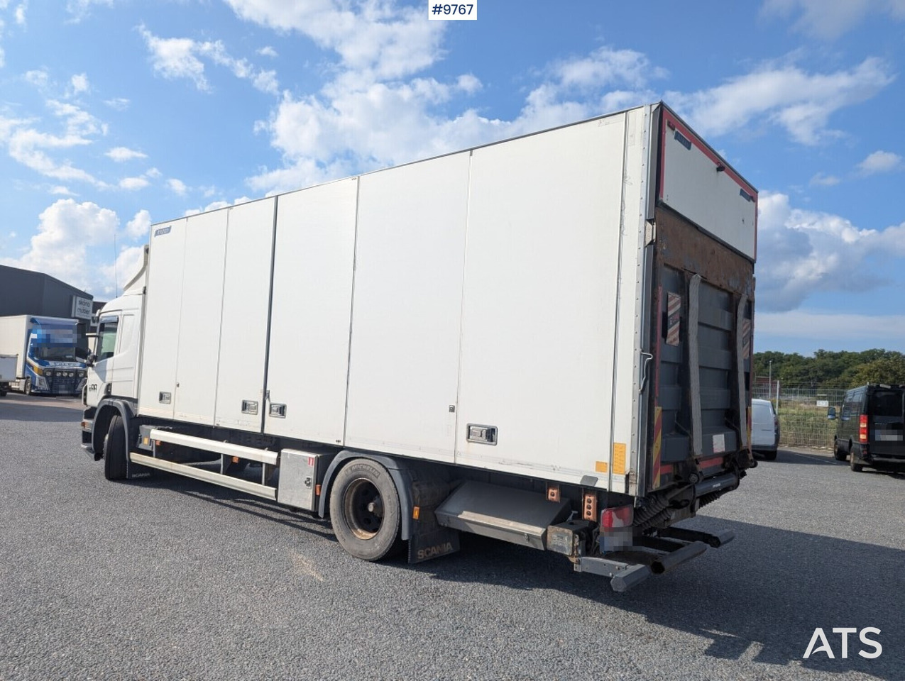 Box Truck Scania P320 4X2 with tail lift - شاحنة صندوقية: صورة 3 Box Truck Scania P320 4X2 with tail lift - شاحنة صندوقية: صورة 3