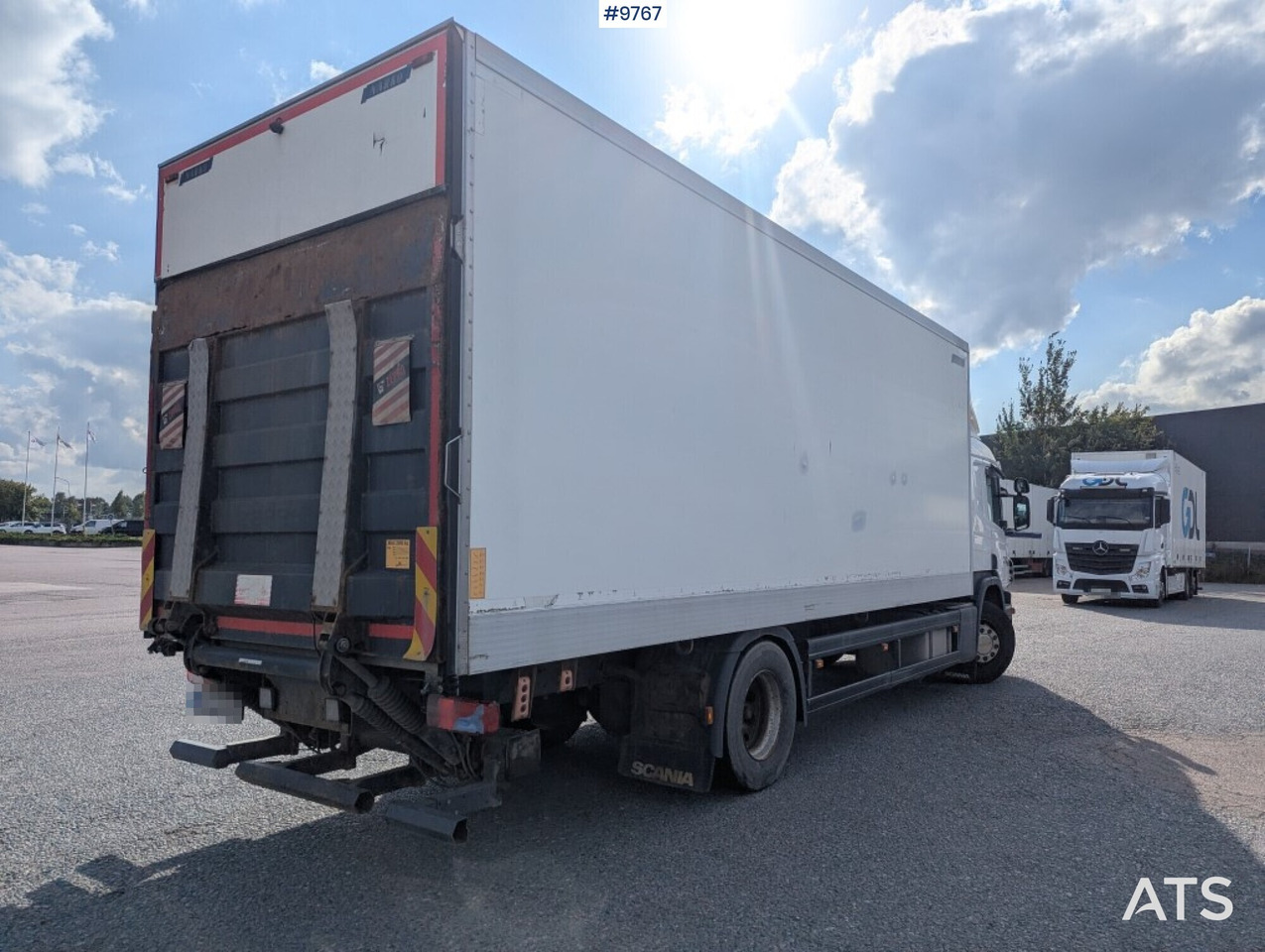 Box Truck Scania P320 4X2 with tail lift - شاحنة صندوقية: صورة 4 Box Truck Scania P320 4X2 with tail lift - شاحنة صندوقية: صورة 4