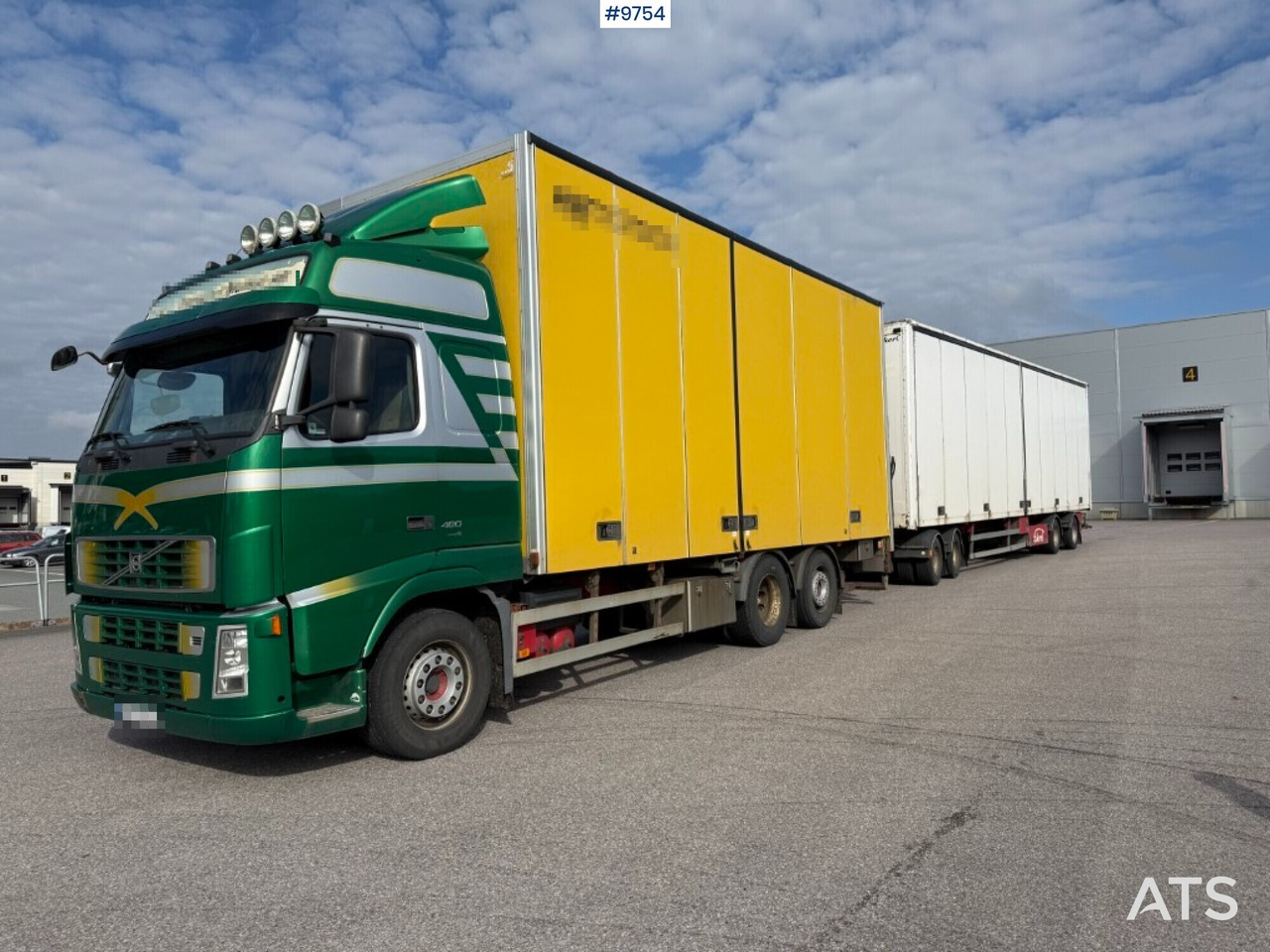 Box Truck Volvo FH 480 with 4-axle Ekeri trailer (VIDEO) - شاحنة صندوقية: صورة 1 Box Truck Volvo FH 480 with 4-axle Ekeri trailer (VIDEO) - شاحنة صندوقية: صورة 1