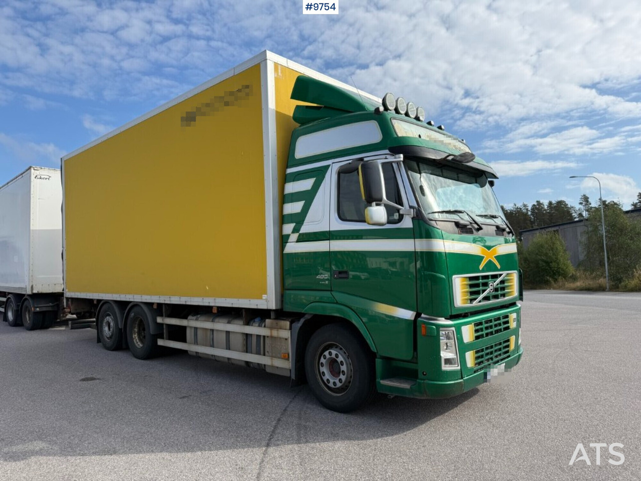 Box Truck Volvo FH 480 with 4-axle Ekeri trailer (VIDEO) - شاحنة صندوقية: صورة 2 Box Truck Volvo FH 480 with 4-axle Ekeri trailer (VIDEO) - شاحنة صندوقية: صورة 2