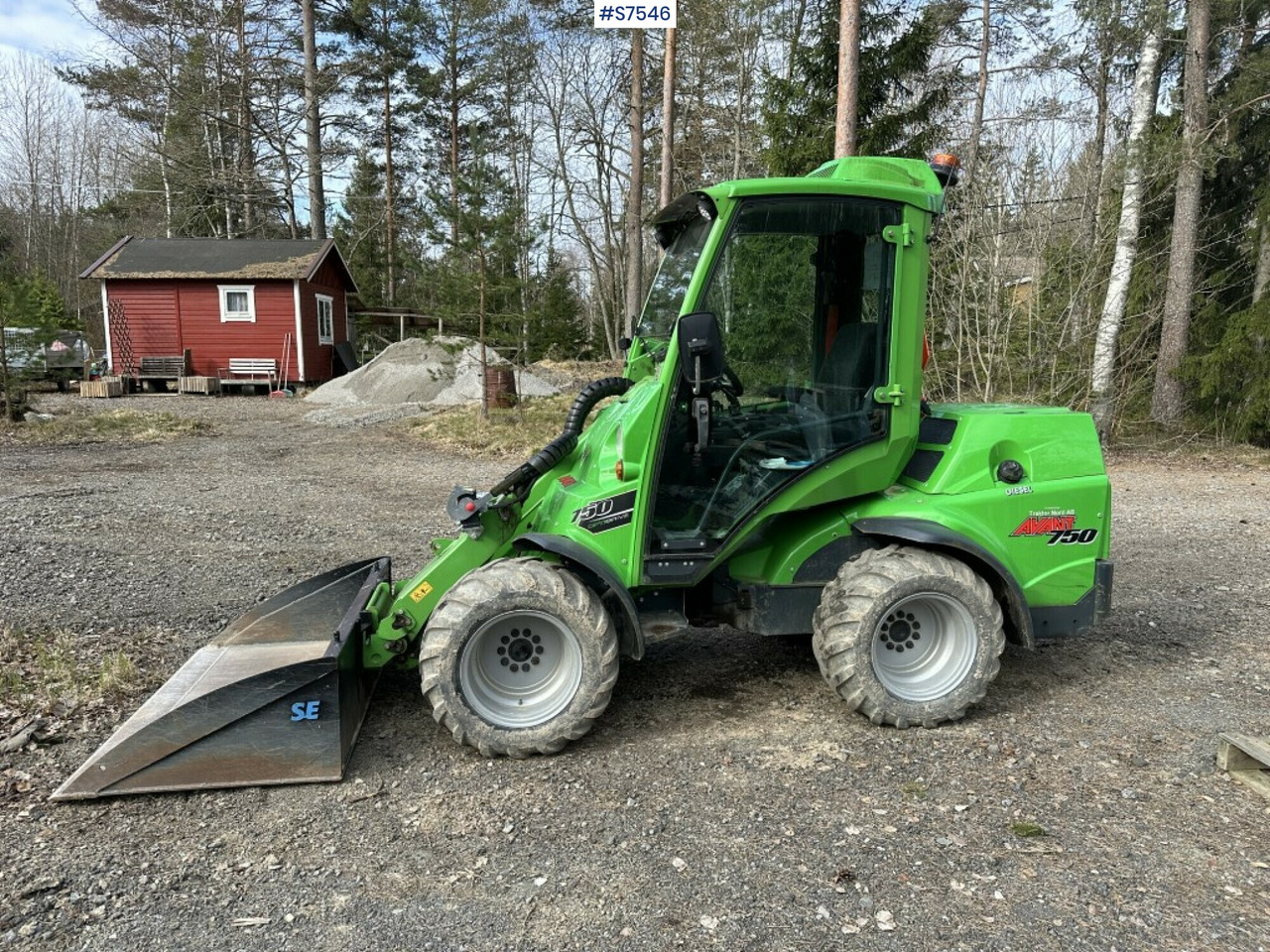 COMPACT LOADER, AVANT 750, WITH MANY TOOLS (SEE VIDEO) - لودر مفصلي صغير: صورة 2 COMPACT LOADER, AVANT 750, WITH MANY TOOLS (SEE VIDEO) - لودر مفصلي صغير: صورة 2