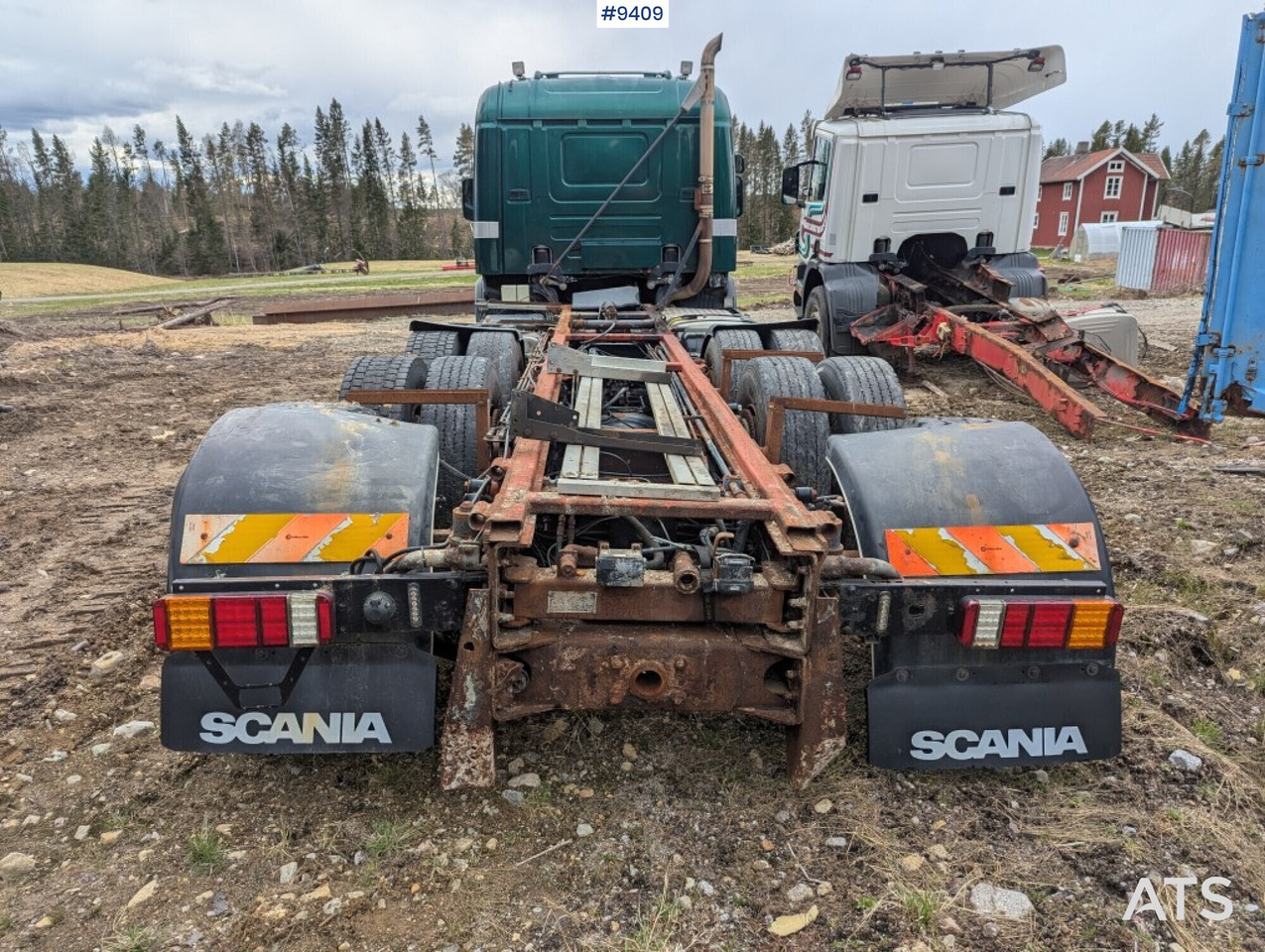 Chassi Scania P124 8X4 (see video) - شاحنة بهيكل معدني للمقصورة: صورة 4 Chassi Scania P124 8X4 (see video) - شاحنة بهيكل معدني للمقصورة: صورة 4