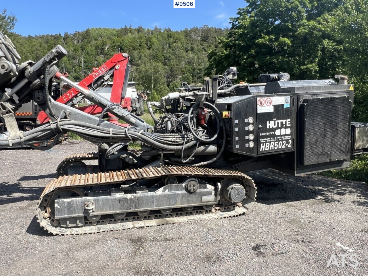 Drill rig Hütte with Fassi F32 crane - معدات حفر: صورة 2 Drill rig Hütte with Fassi F32 crane - معدات حفر: صورة 2