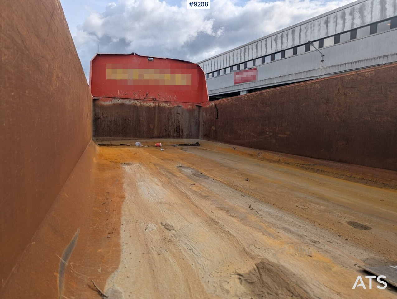 Dump / dozer truck Mercedes Benz Arocs 3251 8X4 with tipper wagon - شاحنة قلاب: صورة 5 Dump / dozer truck Mercedes Benz Arocs 3251 8X4 with tipper wagon - شاحنة قلاب: صورة 5