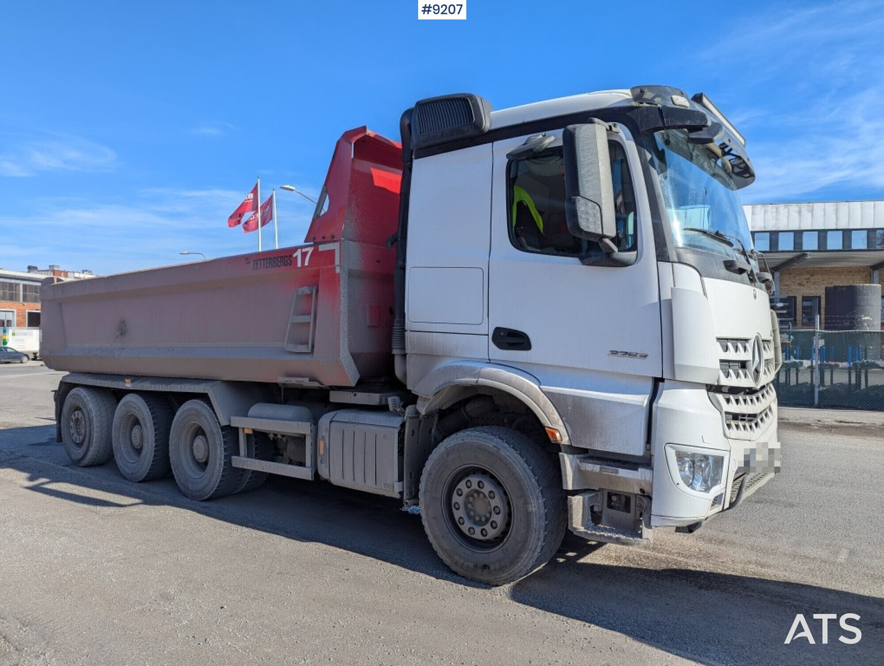 Dump / tipper truck Mercedes Benz Arocs 3253 8X4 - شاحنة قلاب: صورة 2 Dump / tipper truck Mercedes Benz Arocs 3253 8X4 - شاحنة قلاب: صورة 2
