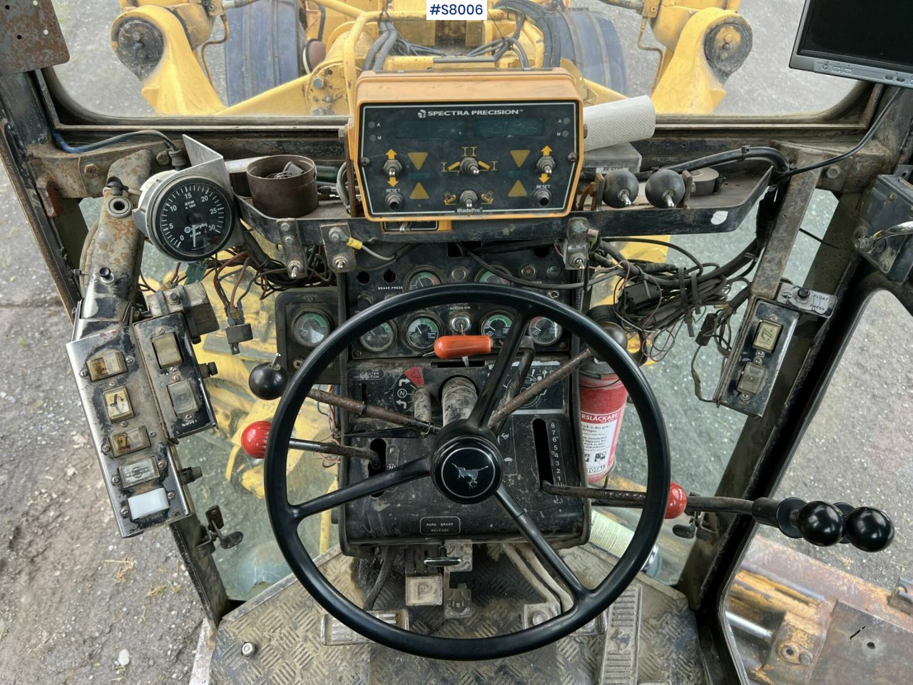 John Deere 772-A Grader with Gravel Sorter, see video - ماكينة تسوية: صورة 5 John Deere 772-A Grader with Gravel Sorter, see video - ماكينة تسوية: صورة 5