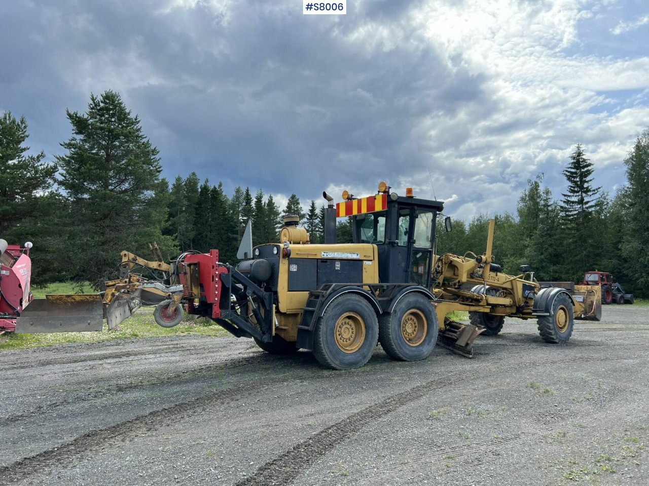 John Deere 772-A Grader with Gravel Sorter, see video - ماكينة تسوية: صورة 3 John Deere 772-A Grader with Gravel Sorter, see video - ماكينة تسوية: صورة 3