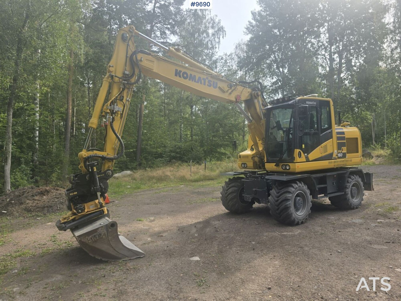 Komatsu PW160-11 with machine control - حفار ذو عجلات: صورة 1 Komatsu PW160-11 with machine control - حفار ذو عجلات: صورة 1