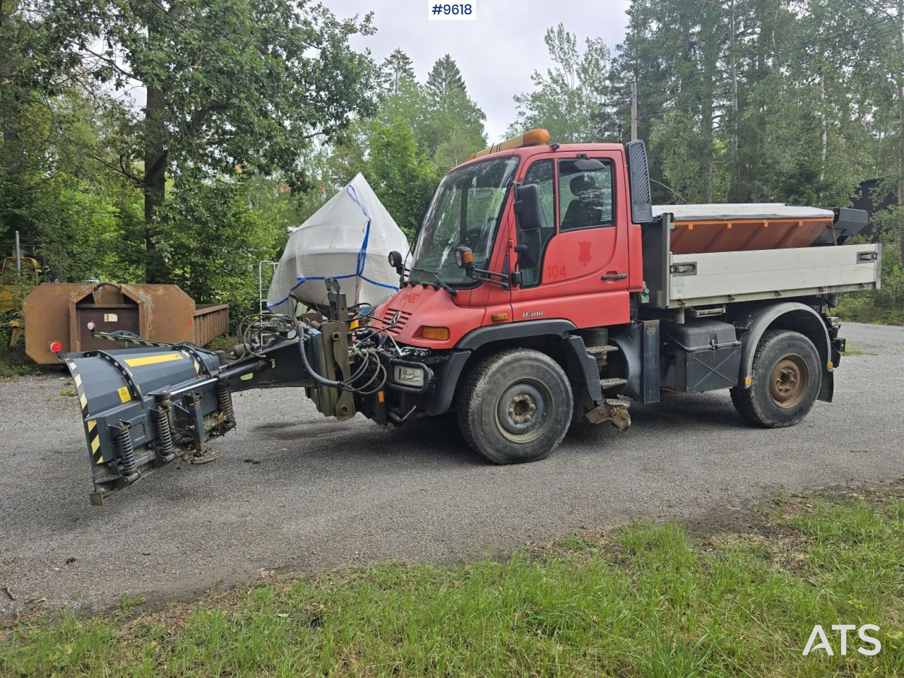 MB Unimog with equipment - جرافة ثلج: صورة 1 MB Unimog with equipment - جرافة ثلج: صورة 1