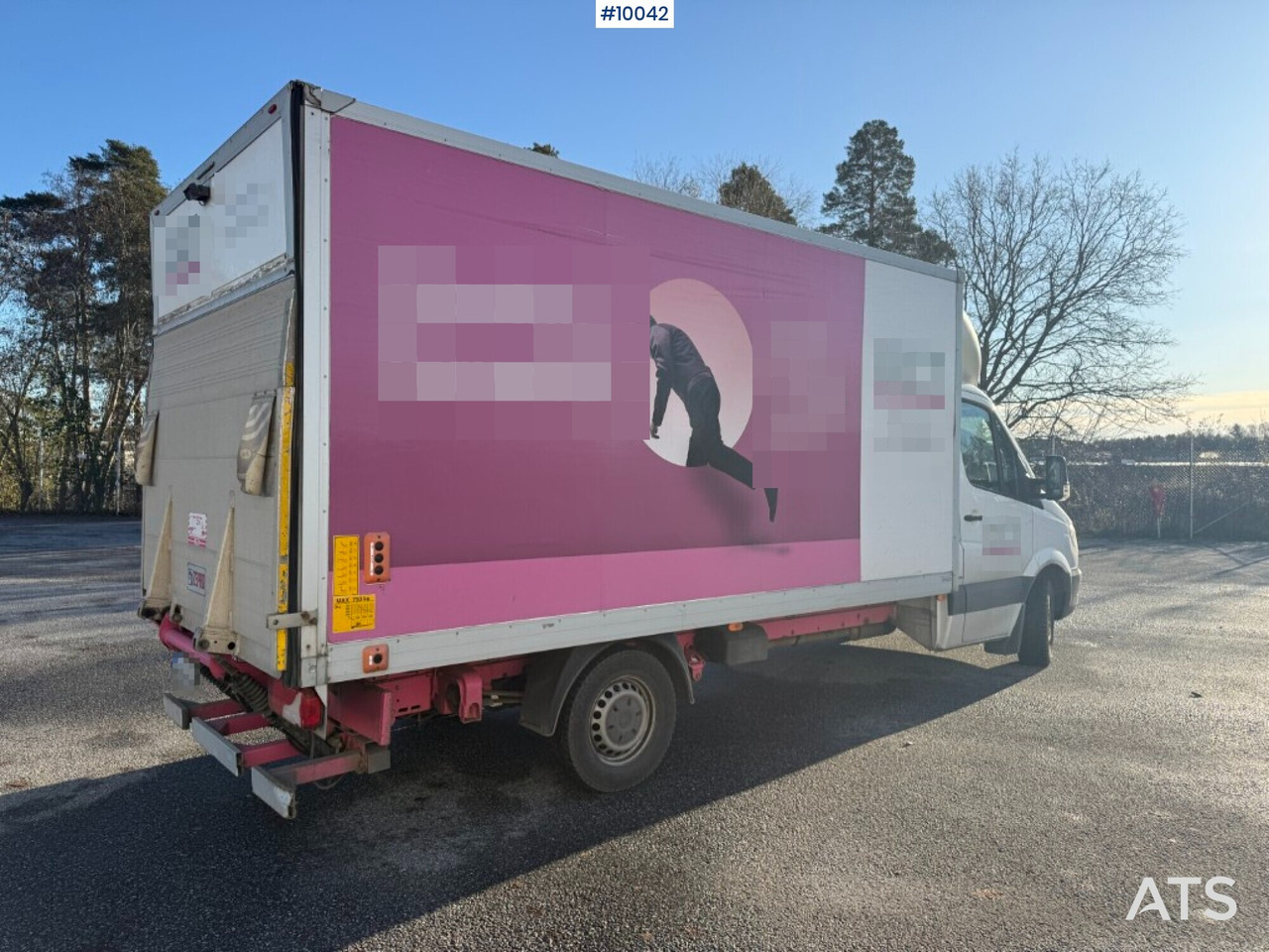 Mercedes Benz Sprinter with tail lift - شاحنة بصندوق مغلق: صورة 5 Mercedes Benz Sprinter with tail lift - شاحنة بصندوق مغلق: صورة 5