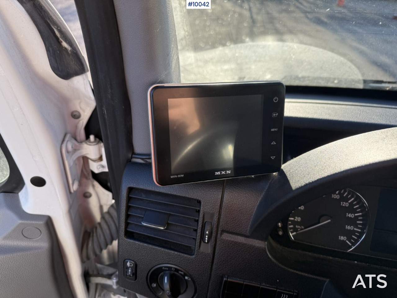 شاحنة بصندوق مغلق Mercedes Benz Sprinter with tail lift: صورة 20