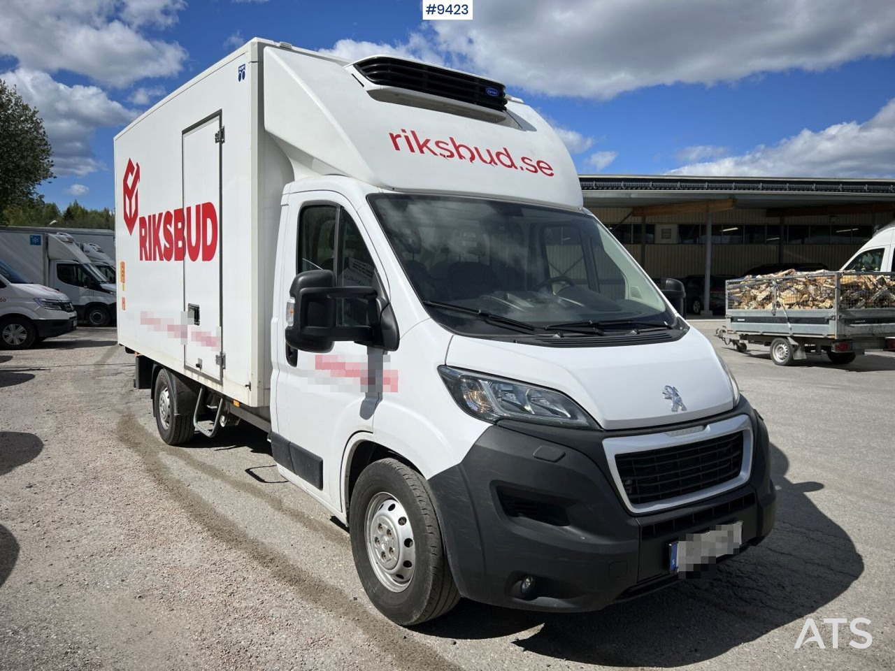PEUGOT BOXER Box Truck with refrigeration unit and Tail Lift - شاحنة صندوقية: صورة 2 PEUGOT BOXER Box Truck with refrigeration unit and Tail Lift - شاحنة صندوقية: صورة 2