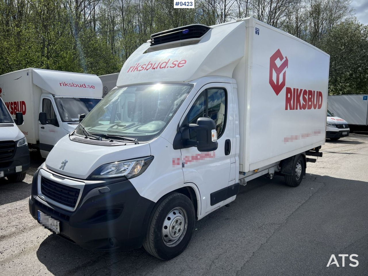 PEUGOT BOXER Box Truck with refrigeration unit and Tail Lift - شاحنة صندوقية: صورة 1 PEUGOT BOXER Box Truck with refrigeration unit and Tail Lift - شاحنة صندوقية: صورة 1