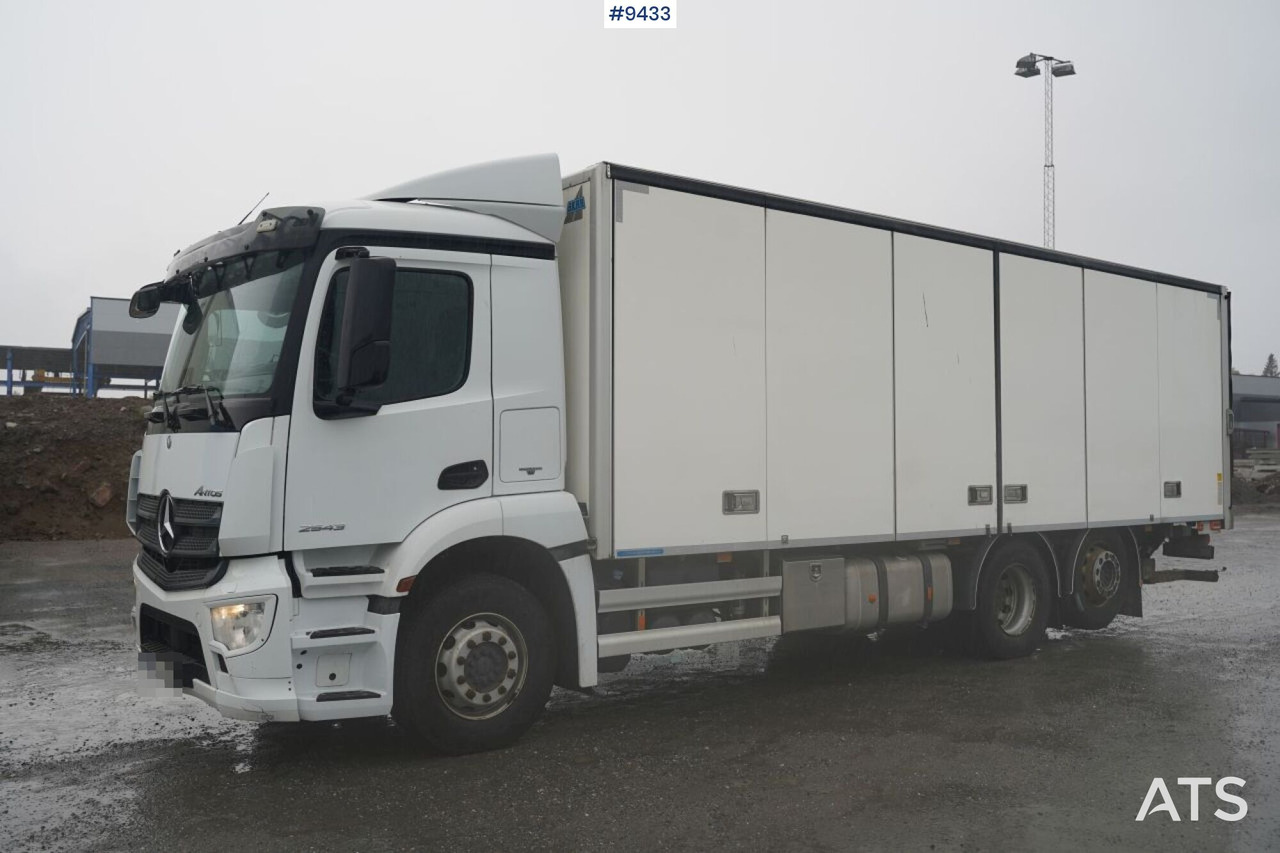 Refrigerated Box truck Mercedes Antos with tail lift (SEE VIDEO) - شاحنة ذات مبرد: صورة 3 Refrigerated Box truck Mercedes Antos with tail lift (SEE VIDEO) - شاحنة ذات مبرد: صورة 3