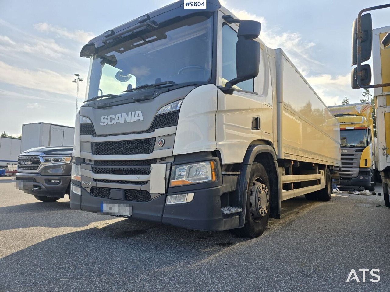 Scania P250 Liftable and lowerable body - شاحنة صندوقية: صورة 1 Scania P250 Liftable and lowerable body - شاحنة صندوقية: صورة 1