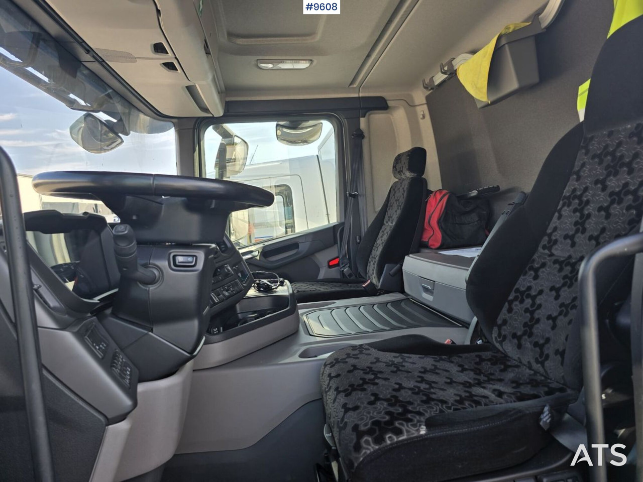 Scania P250 Liftable and lowerable body - شاحنة صندوقية: صورة 5 Scania P250 Liftable and lowerable body - شاحنة صندوقية: صورة 5