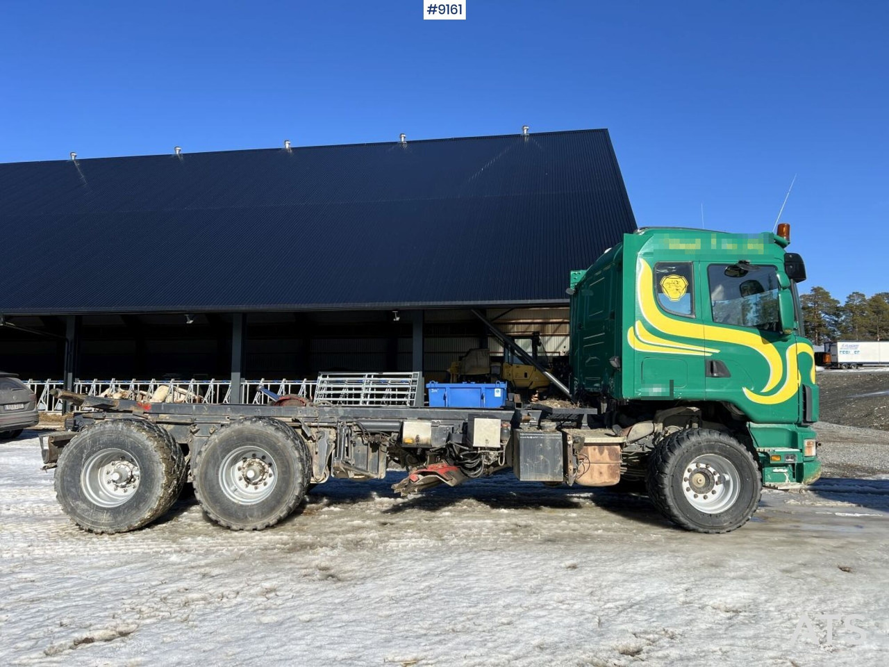 Scania R124 with cameleont quick lock, underbite and plow attachments - شاحنة بهيكل معدني للمقصورة: صورة 3 Scania R124 with cameleont quick lock, underbite and plow attachments - شاحنة بهيكل معدني للمقصورة: صورة 3