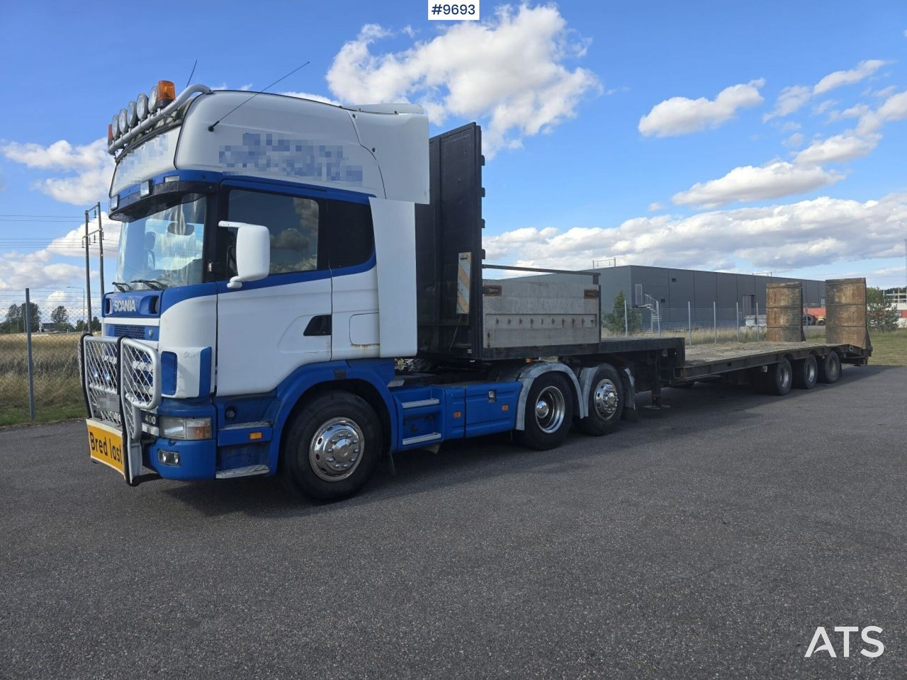Scania dragbil med maskintrailer - رأس تريلا, نصف مقطورة نقل سيارات: صورة 1 Scania dragbil med maskintrailer - رأس تريلا, نصف مقطورة نقل سيارات: صورة 1